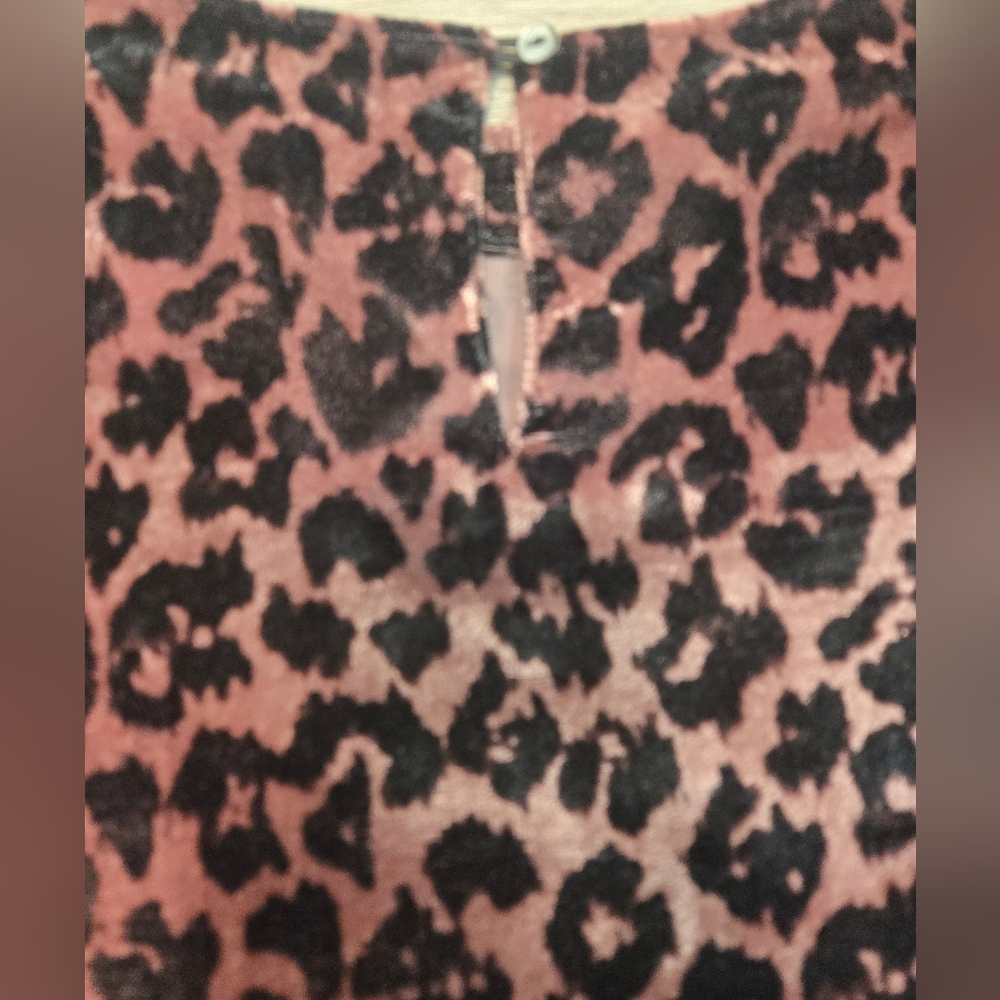 Anthropologie Dolan Charley Leopard Print Velvet Top Petite Large - Picture 15 of 16